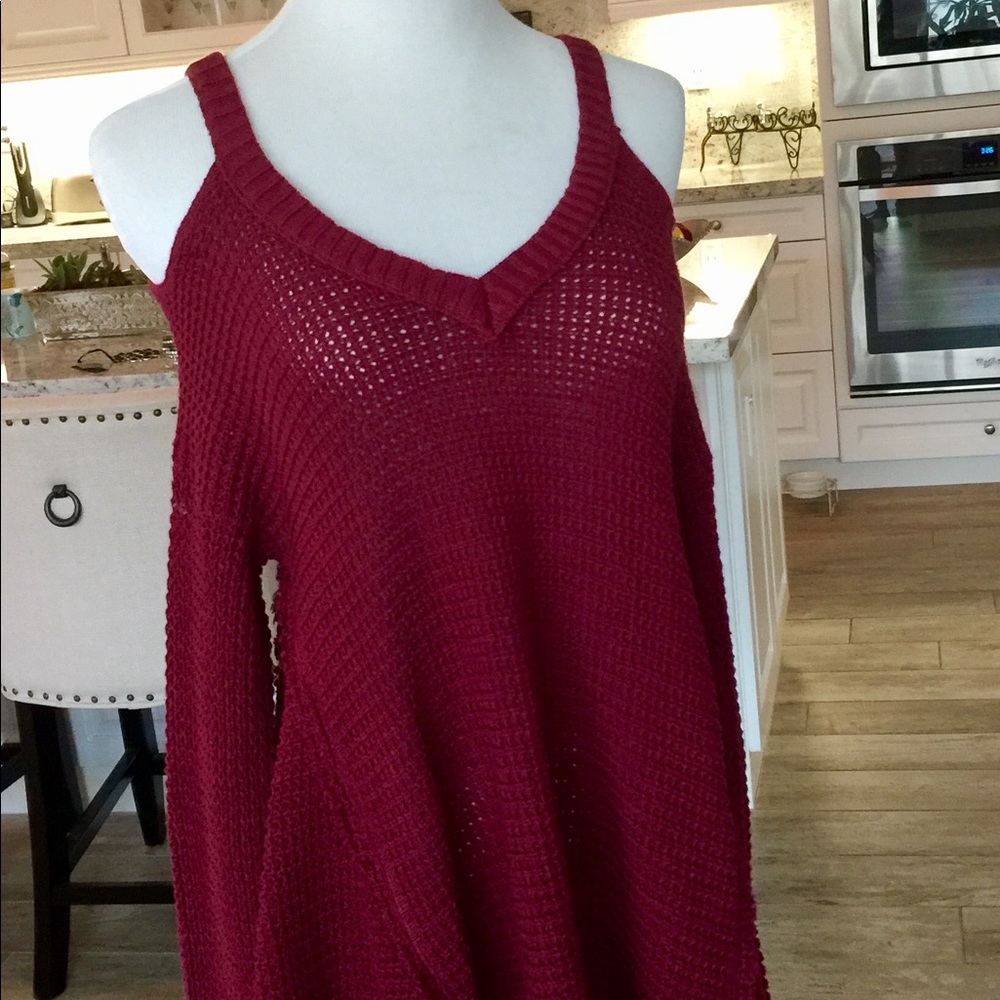 Burgundy Cold Shoulder Sweater - Picture 2 of 4
